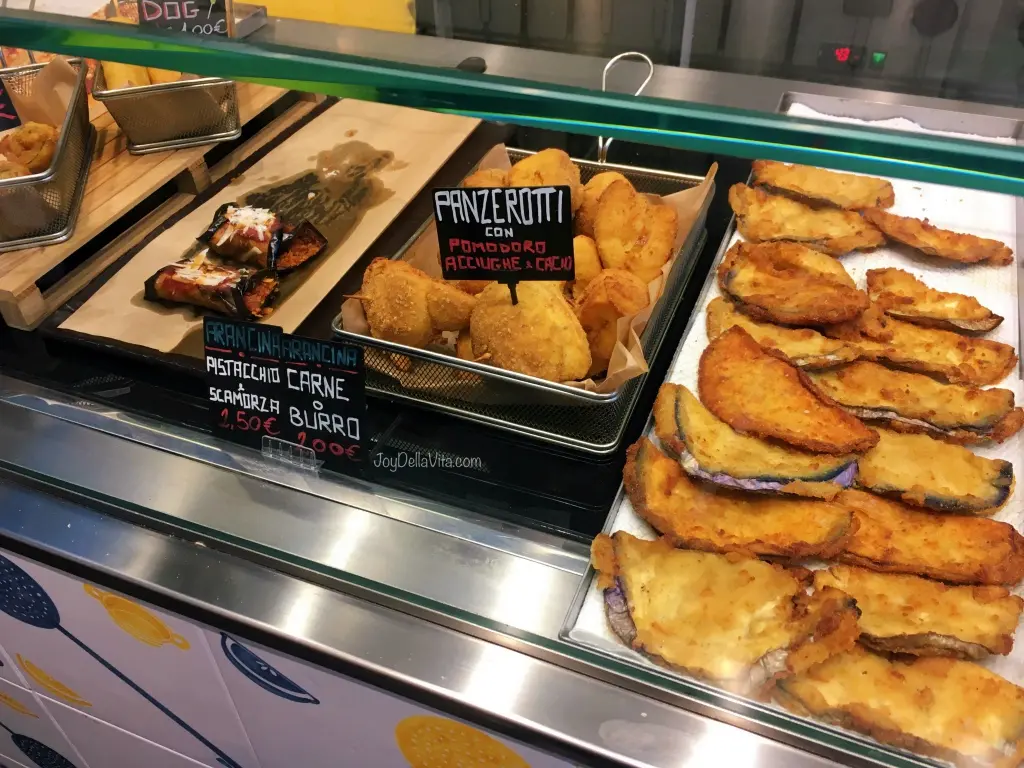 Sicilian street food in Palermo at Rasca Palermo 18 Sicilian street food in Palermo at Rasca Palermo