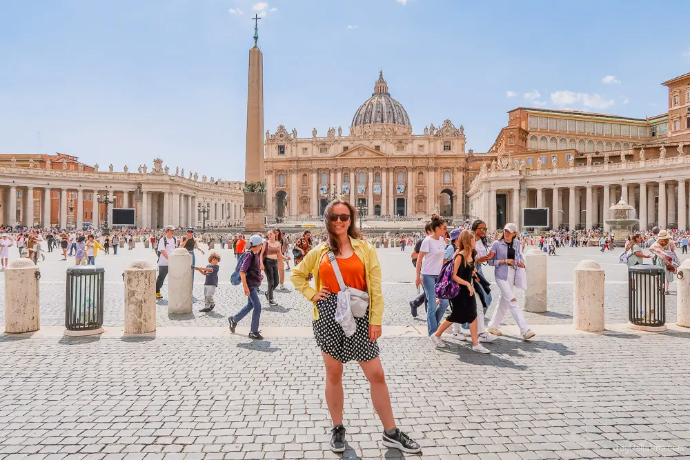 What to wear to visit the Vatican, for both women and men 1 what to wear to visit the Vatican, for both women and men